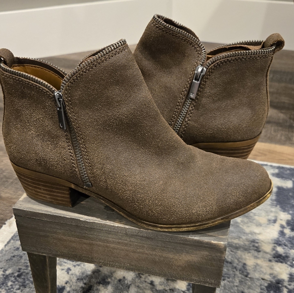 Lnwot Lucky Brand bartalino bootie Sz 9. Light brown. Zipper detail. - Picture 2 of 8